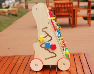 Juguetes para bebés – Juguete de actividades para niños – Andador de aprendizaje de empujar y tirar de madera para niños y niñas – Centro de actividades múltiples – Requiere ensamblaje – Desarrolla habilidades motoras y estimula la creatividad