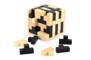 3D-Rätselpuzzle aus Holz, T-förmige Teile des Genius Skills Builder.Lernspielzeug für Kinder und Erwachsene